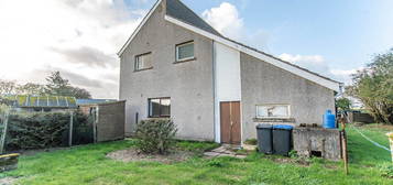 4 bed detached house for sale