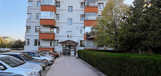 BOSNADA KİRALIK BAKIMLI DOLMUŞ GÜZERGAHINDA 3+1 DAİRE