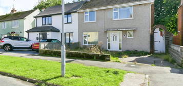 3 bed semi-detached house for sale