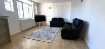 Flat to rent in Granby Street, City Centre, Leicester LE1