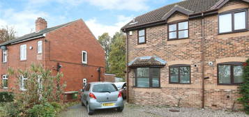 3 bed semi-detached house for sale