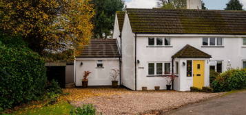 3 bed semi-detached house for sale