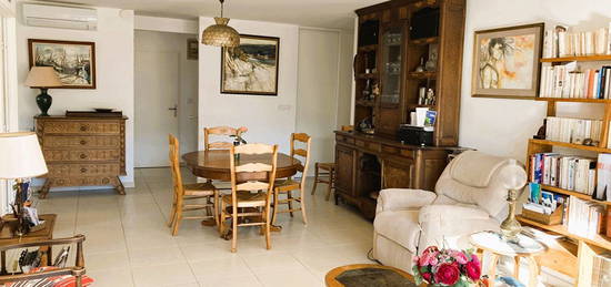 Appartement  à vendre, 4 pièces, 3 chambres, 85 m²