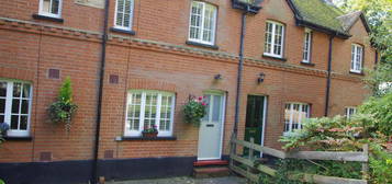 2 bed terraced house to rent