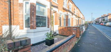 4 bedroom terraced house