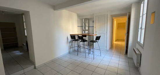 Montpellier centre-ville, grand studio de 28,36 m2