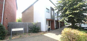 3 bedroom end of terrace house