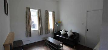 Flat to rent in Spring Street, Stockton-On-Tees TS18