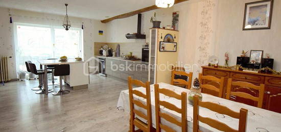 Maison de village  à vendre, 5 pièces, 4 chambres, 180 m²