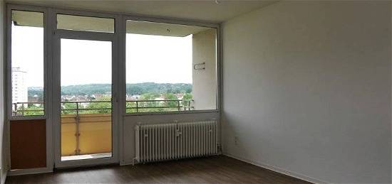 ?Schöne 3-Zimmer-Wohnung mit Balkon in Maintal-Bischofsheim zu vermieten