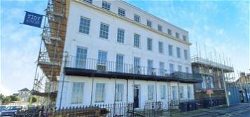 Flat to rent in St. Georges Terrace, Herne Bay CT6