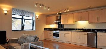 Flat to rent in Landmark House, 11 Broadway, Bradford, West Yorkshire BD1