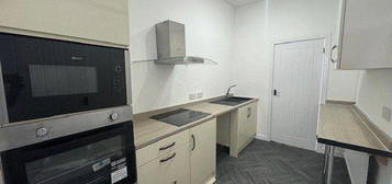 Flat to rent in Burnley Road, Padiham, Burnley BB12