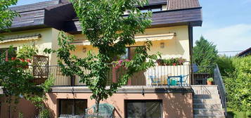 Exklusives Einfamilienhaus in grüner Ruhelage am Stadtrand von Wien - 210 m² Wohnfläche, Terrasse, Loggia & Garten