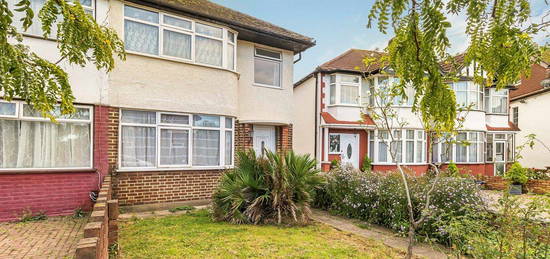 Property for sale in Barmouth Avenue, Perivale, Greenford UB6