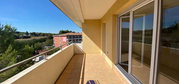 Appartement- Aix En Provence/ La Duranne-2 pièce(s) 42.52 m²- stationnement-balcon