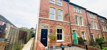 4 bedroom terraced house