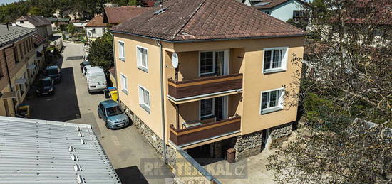 Prodej  rodinného domu 254 m², pozemek 651 m²