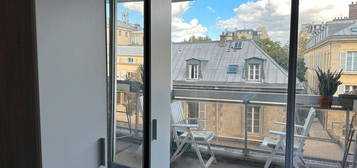 Bel appartement 1 pièce avec grande terrasse