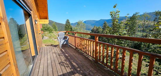 Magnifique CHALET récent avec 4 chambres , entièrement équipé AVEC VUE PANORAMIQUE sur les montagnes