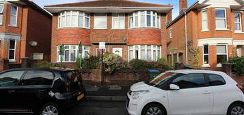 6 bedroom terraced house