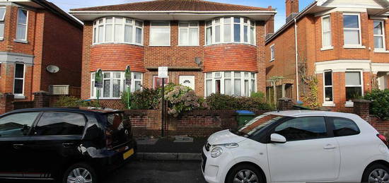 6 bedroom terraced house