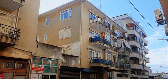 MALTEPE BAĞLARBAŞINDA MERKEZİ KONUMDA KİRALIK 3+1 DAİRE