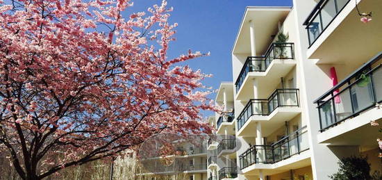 Appartement  à louer, 4 pièces, 3 chambres, 133 m²