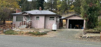 205 N Humbolt St, Canyon City, OR 97820