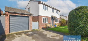 4 bedroom detached house