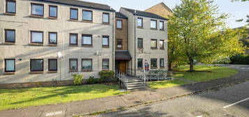 1 bedroom ground floor flat for sale