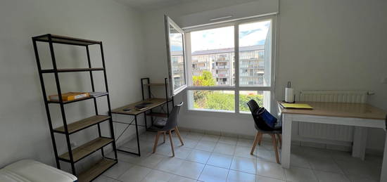 STUDIO 25m2 CENTRE- VILLE  LA ROCHE SUR YON