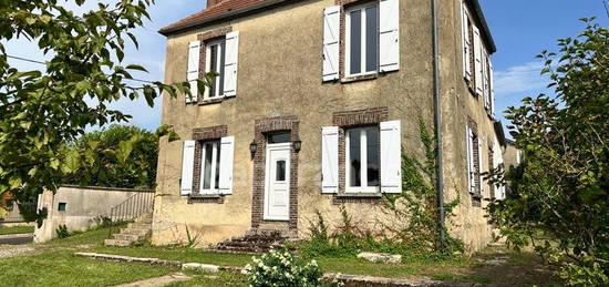 Maison de caractère à vendre 6 pièces de 155 M2  FLOGNY LA CHAPELLE (89)   Dépendance   Terrain