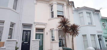 4 bedroom terraced house