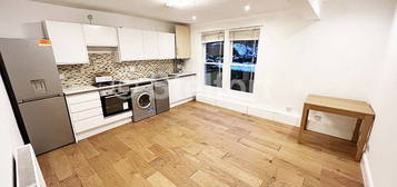 2 bed flat to rent