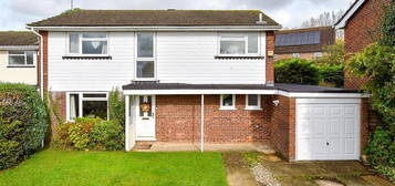 4 bed detached house for sale