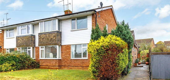 Maisonette for sale in Lexington Close, Borehamwood, Hertfordshire WD6