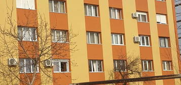 vand apartament Arad