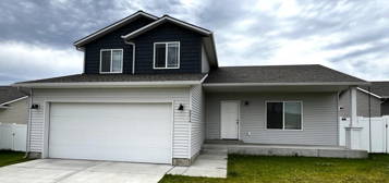 8954 N  Scotsworth St, Post Falls, ID 83854