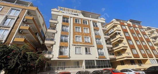 Yeni Mahalle'de Kiralık 3+1 Ayrı Mutfaklı Daire