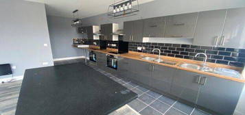 5 bed shared accommodation to rent