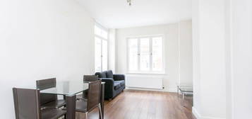 Flat to rent in Euston Road, London NW1