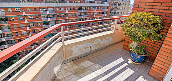 Piso en venta en  Gran Via de les Corts Catalanes