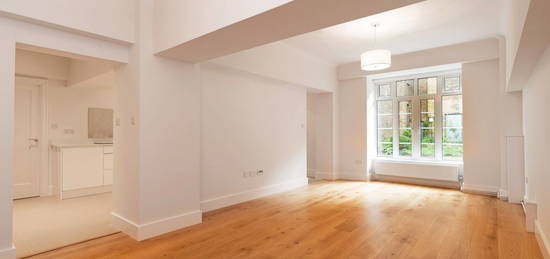 Flat to rent in Grove End Gardens, Grove End Road, St John's Wood, London NW8