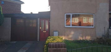 2 bed semi-detached house to rent