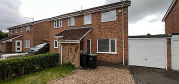 3 bedroom semi-detached house to rent