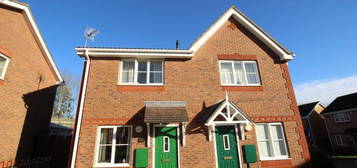 2 bed semi-detached house to rent