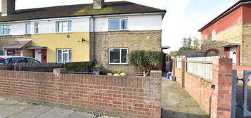 Detached house to rent in Unwin Road, Isleworth TW7