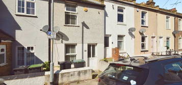 2 bed terraced house to rent