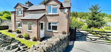 2 bedroom detached house for sale